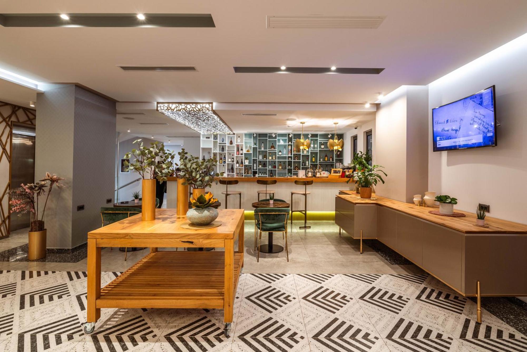 Glow Boutique Hotel & Suites Saranda Dış mekan fotoğraf